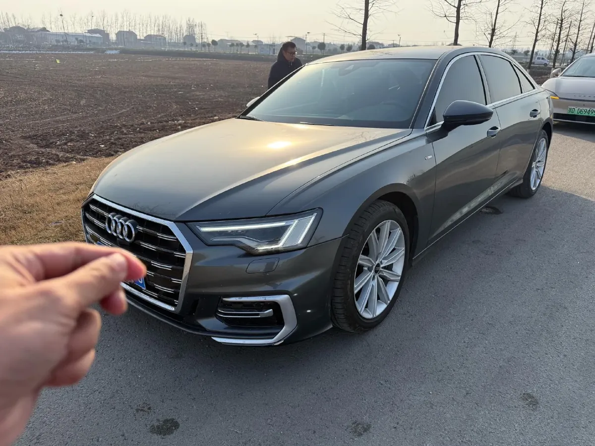 2023 Audi A6L 2.0T 245HP L4 7DCT,autocango,china used car exporter,china ev exporter,chinese used car exporter,chinese used ev exporter