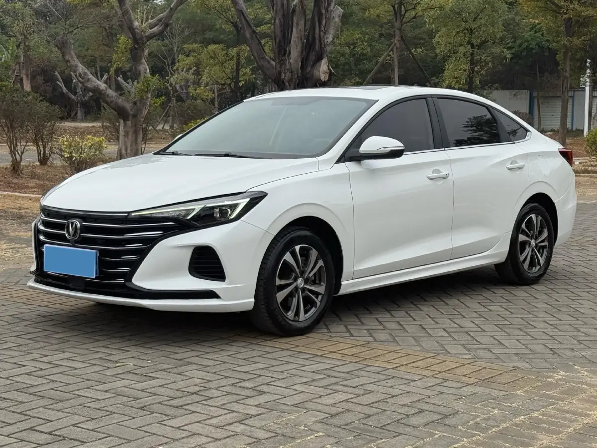 2022 ChangAn Eado 1.6L 128HP L4 5MT