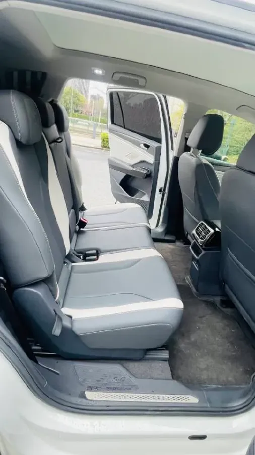 2021 Volkswagen ID.6 Crozz BEV 84.8KWH,autocango,china used car exporter,china ev exporter,chinese used car exporter,chinese used ev exporter