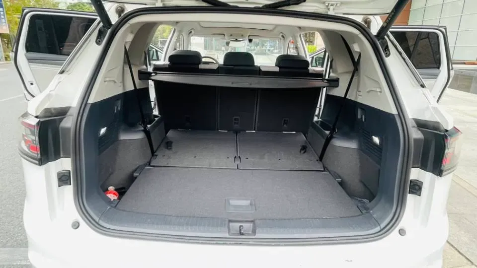 2021 Volkswagen ID.6 Crozz BEV 84.8KWH,autocango,china used car exporter,china ev exporter,chinese used car exporter,chinese used ev exporter