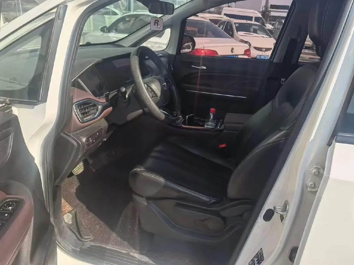 2023 GAC Trumpchi M6 1.5T 177HP L4 7DCT,autocango,china used car exporter,china ev exporter,chinese used car exporter,chinese used ev exporter