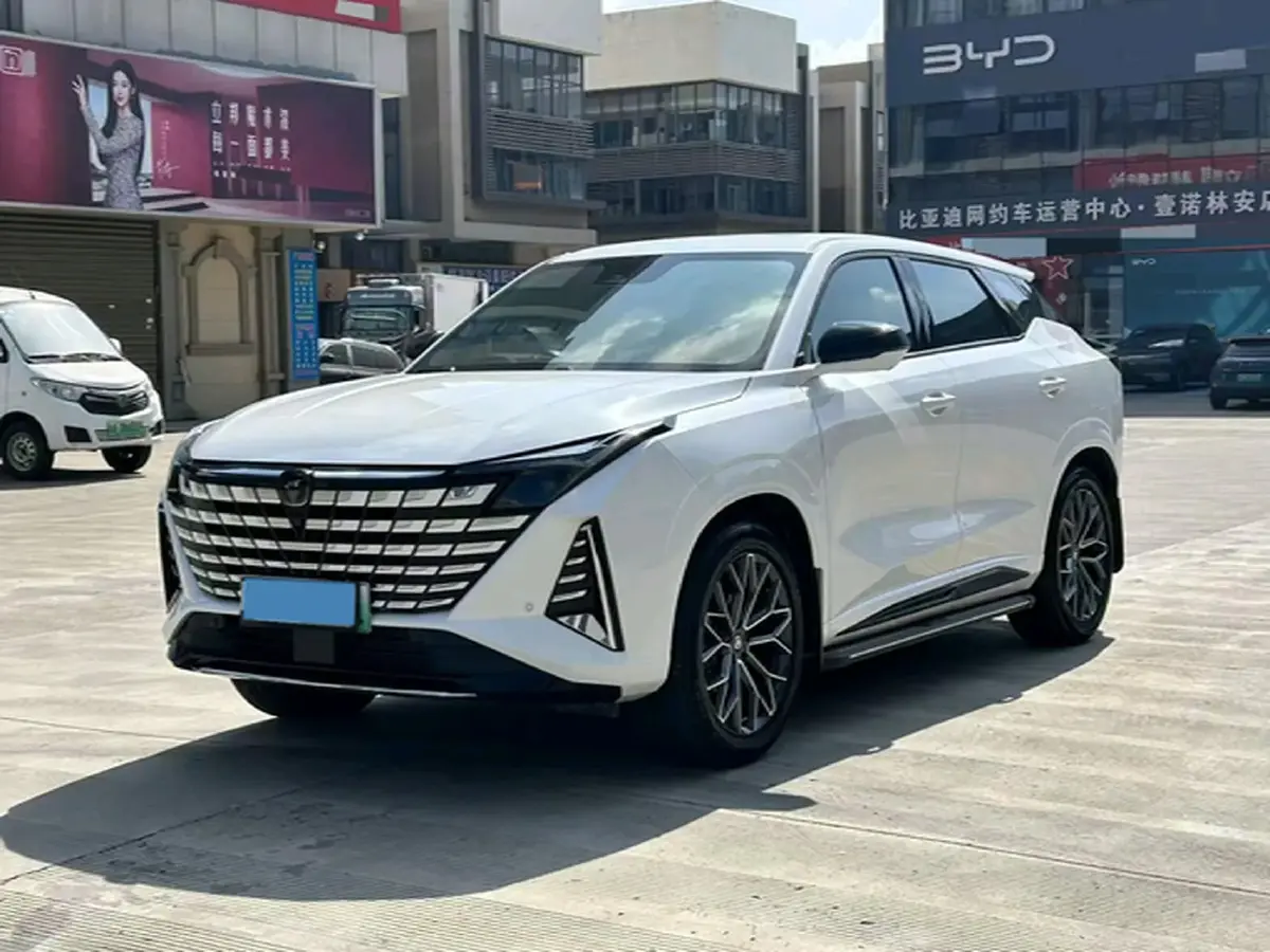 2024 ChangAn UNI-Z 1.5L 98HP L4 E-CVT PHEV 18.4KWH