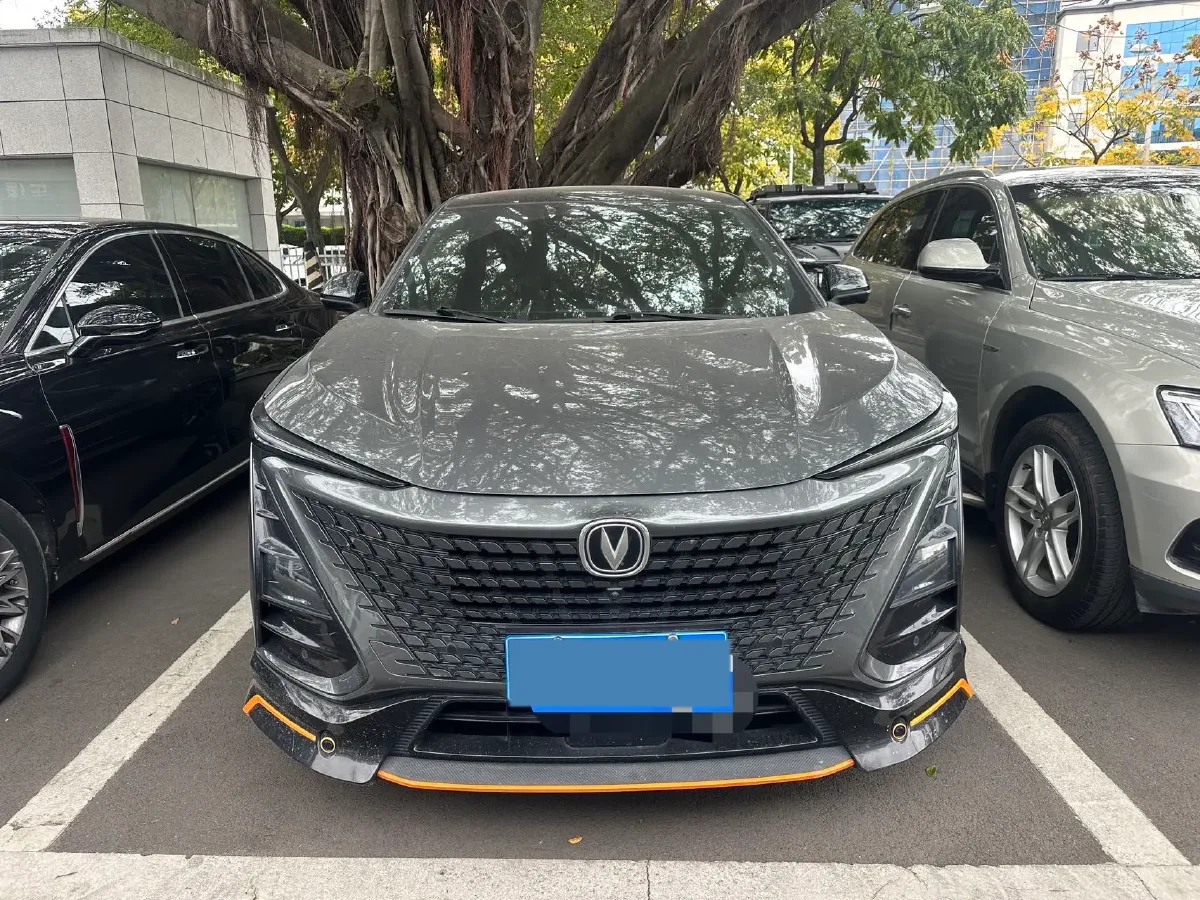 2022 ChangAn UNI-T 1.5T 188HP L4 7DCT,autocango,china used car exporter,china ev exporter,chinese used car exporter,chinese used ev exporter