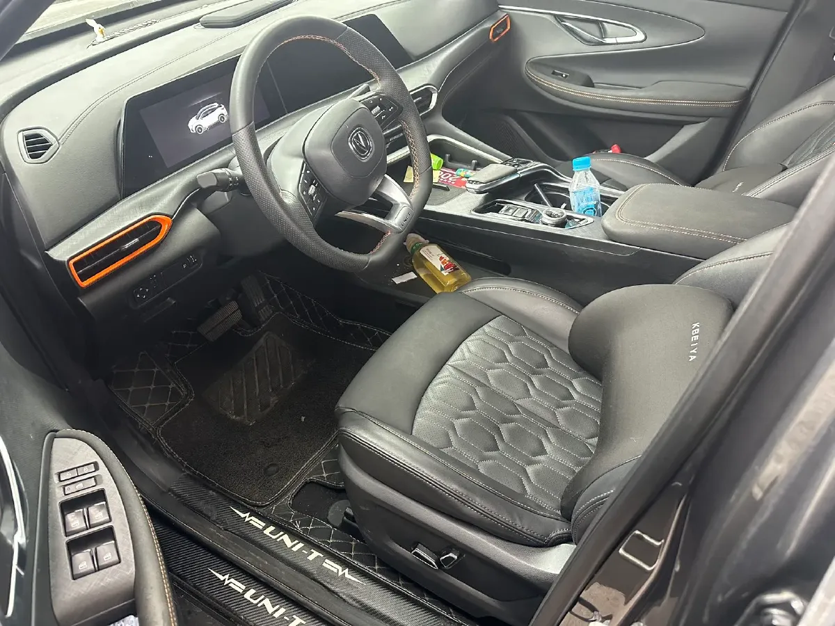 2022 ChangAn UNI-T 1.5T 188HP L4 7DCT,autocango,china used car exporter,china ev exporter,chinese used car exporter,chinese used ev exporter