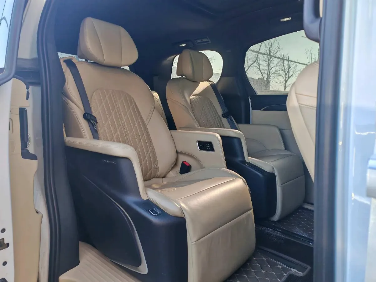 2023 Buick GL8 2.0T 237HP L4 9AT,autocango,china used car exporter,china ev exporter,chinese used car exporter,chinese used ev exporter