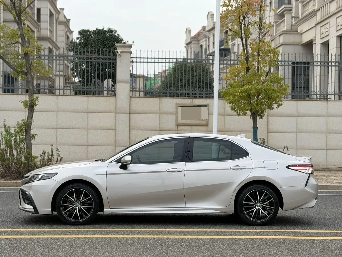 2023 Toyota Camry 2.0L 177HP L4 CVT,autocango,china used car exporter,china ev exporter,chinese used car exporter,chinese used ev exporter