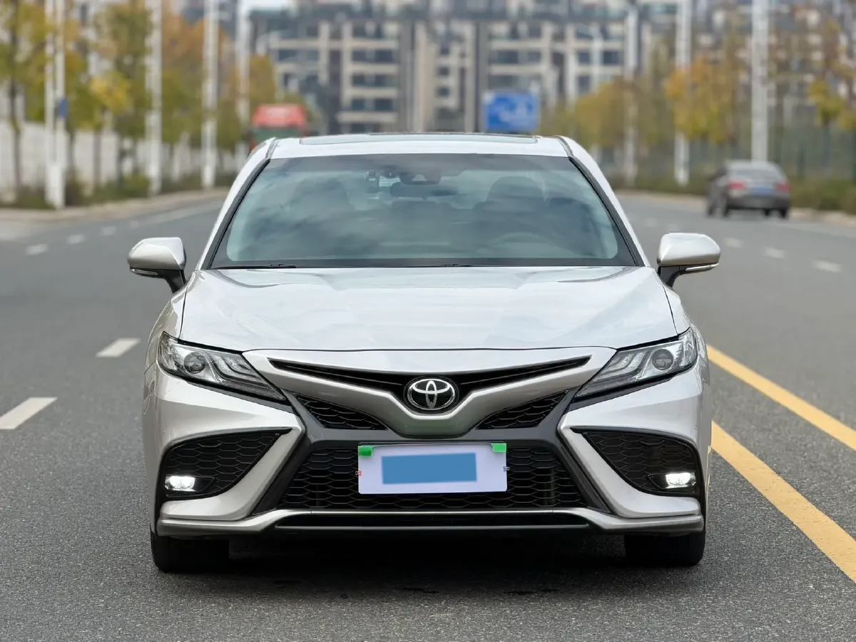 2023 Toyota Camry 2.0L 177HP L4 CVT,autocango,china used car exporter,china ev exporter,chinese used car exporter,chinese used ev exporter