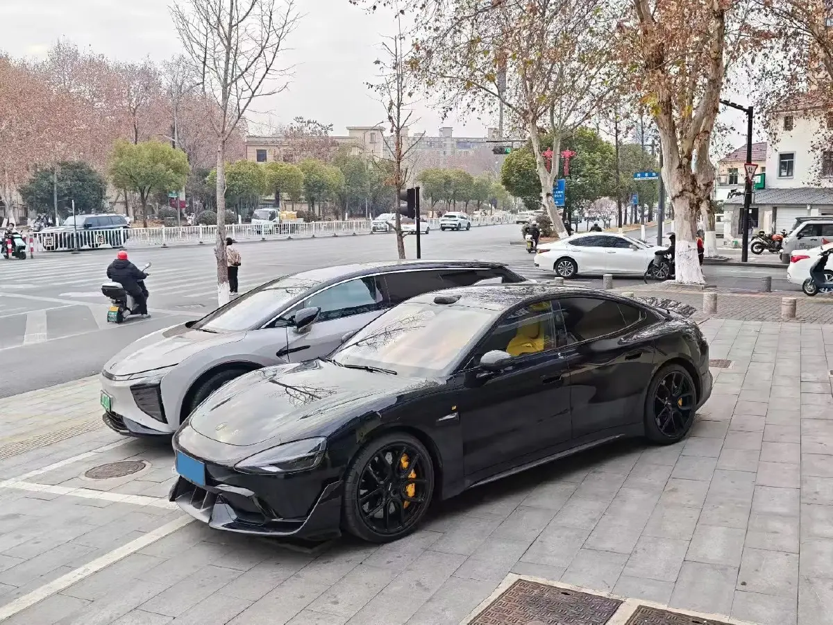 2025 MI SU7 Ultra BEV 93.7KWH