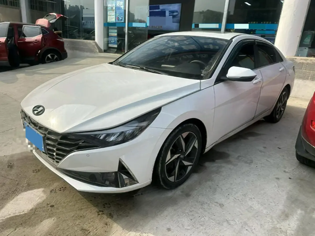 2023 Hyundai Elantra 1.5L 115HP L4 CVT