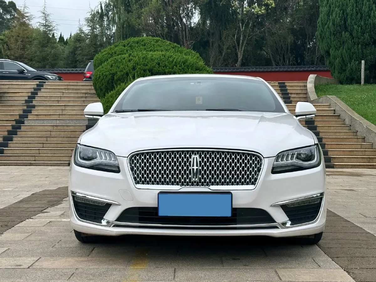 2019 BMW X2 1.5T 140HP L3 7DCT,autocango,china used car exporter,china ev exporter,chinese used car exporter,chinese used ev exporter