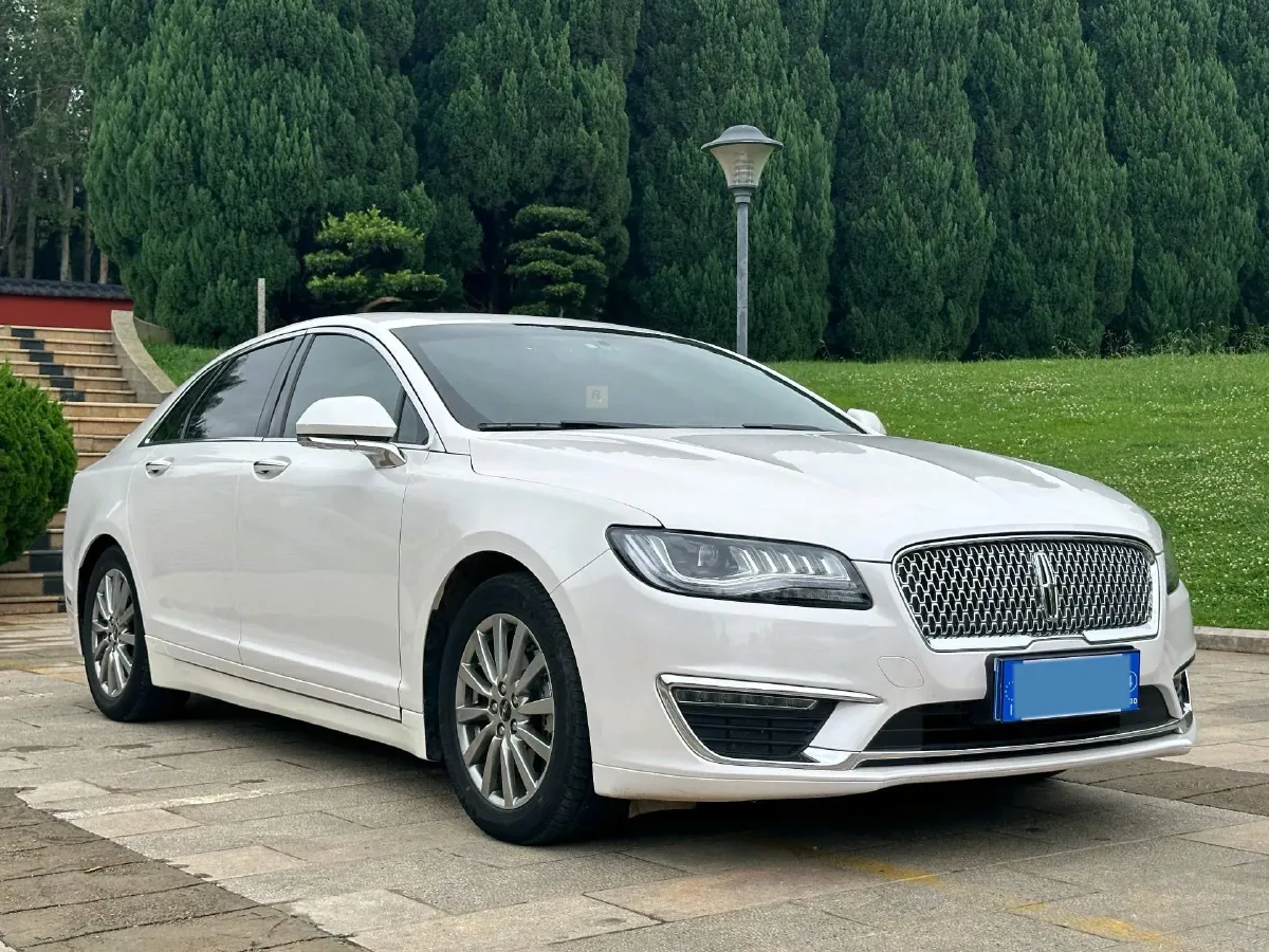 2019 BMW X2 1.5T 140HP L3 7DCT,autocango,china used car exporter,china ev exporter,chinese used car exporter,chinese used ev exporter