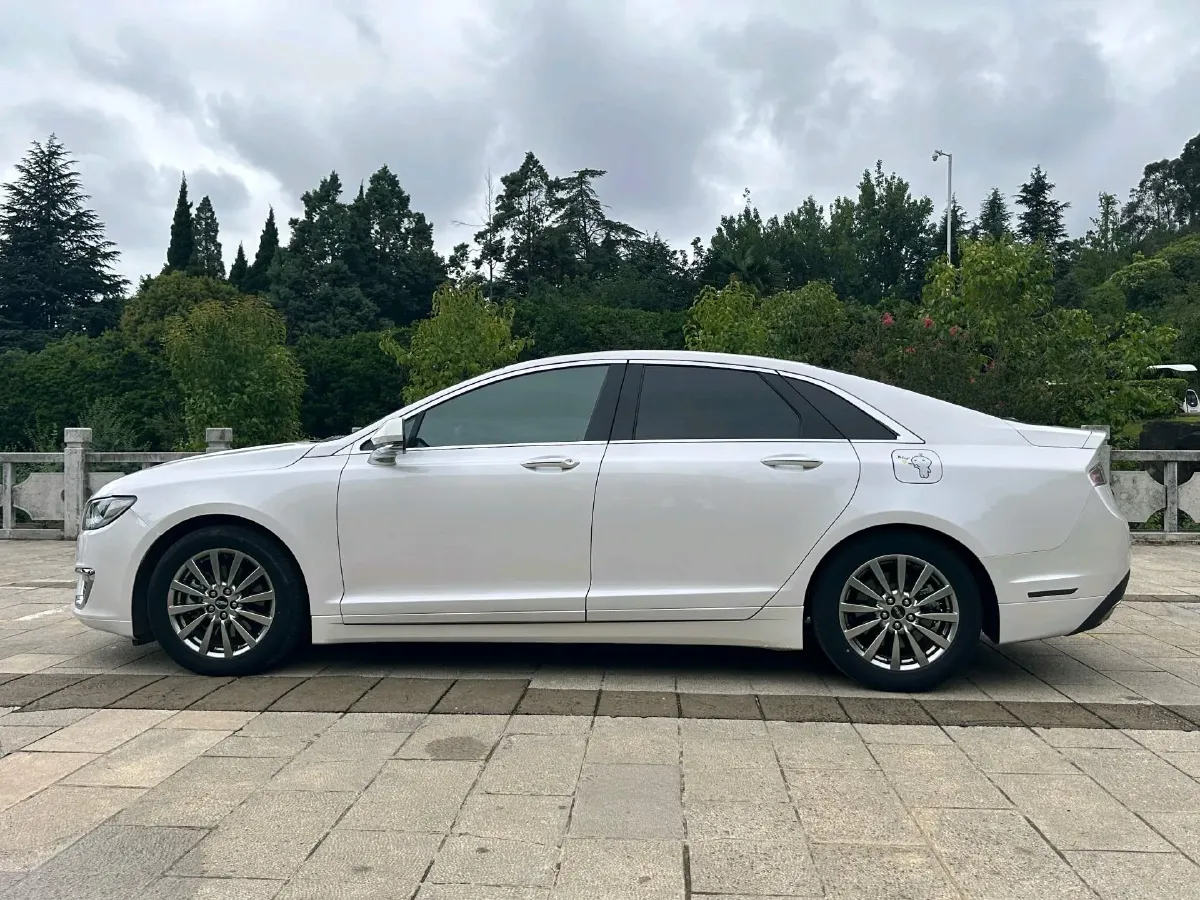 2019 BMW X2 1.5T 140HP L3 7DCT,autocango,china used car exporter,china ev exporter,chinese used car exporter,chinese used ev exporter