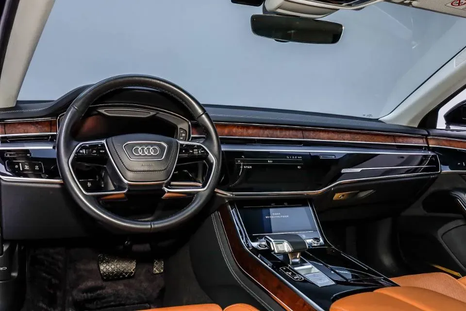2023 Audi A8 3.0T 286HP V6 8AT,autocango,china used car exporter,china ev exporter,chinese used car exporter,chinese used ev exporter