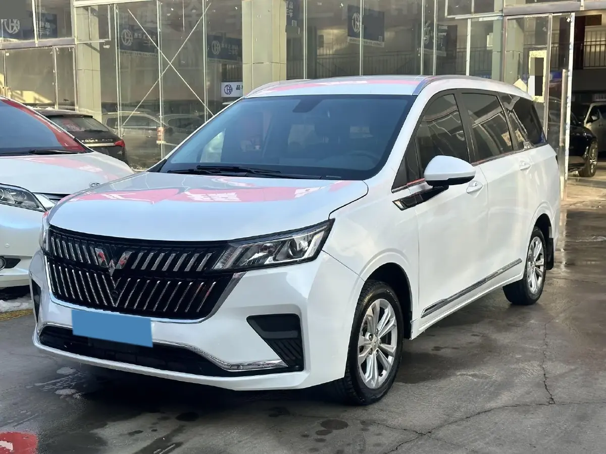 2022 WuLing JiaChen 1.5L 99HP L4 6MT
