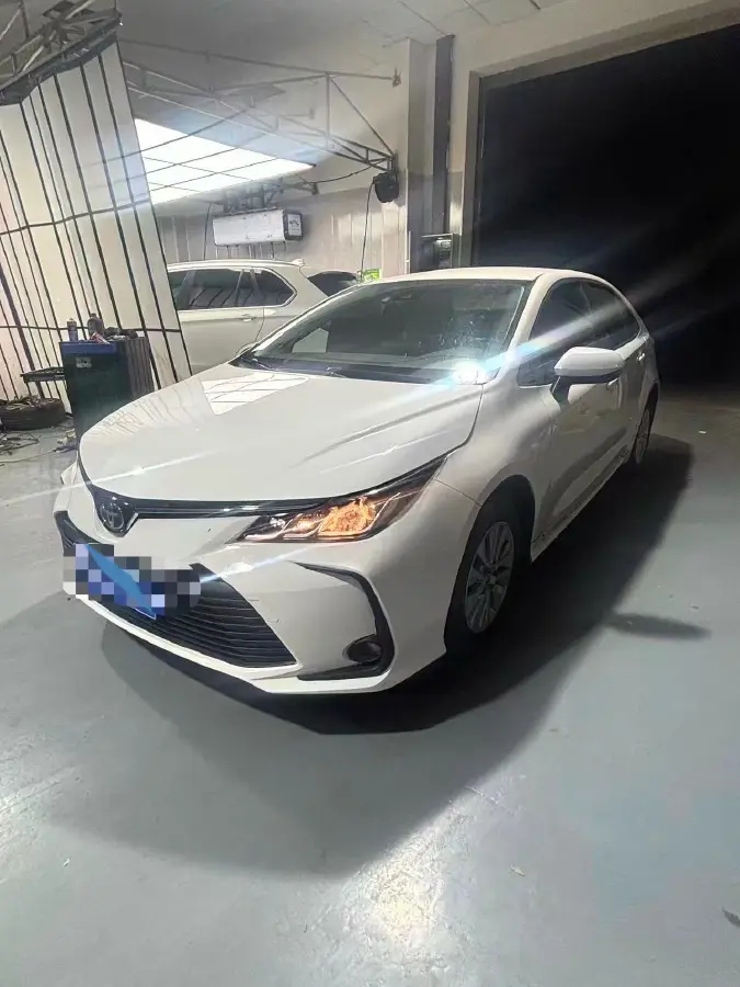 2021 Toyota Corolla 1.8L 98HP L4 E-CVT Hybrid