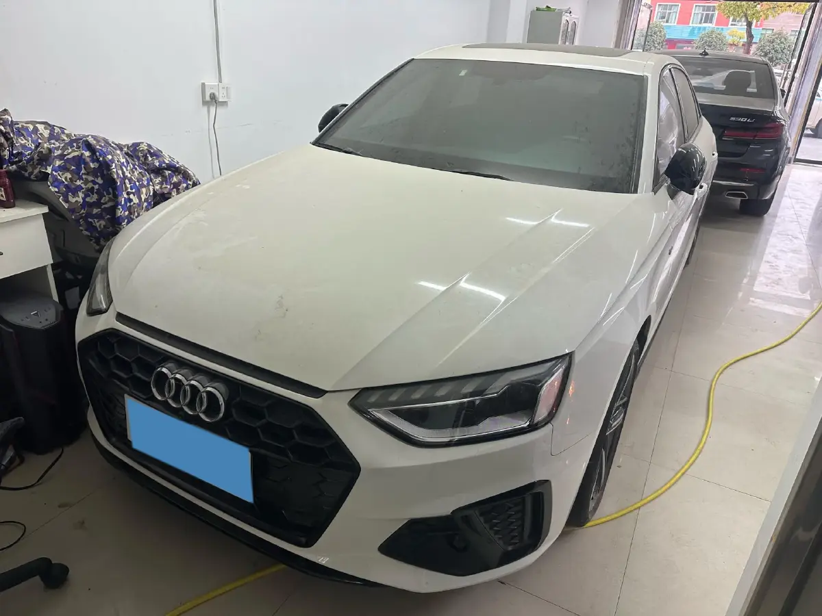 2024 Audi A4L 2.0T 190HP L4 7DCT