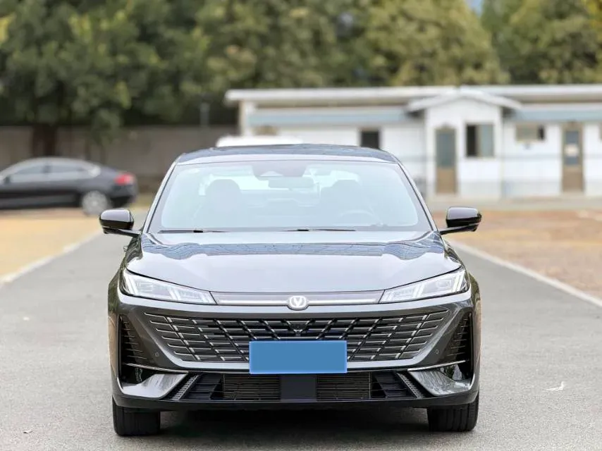 2026 ChangAn Eado 1.5T 192HP L4 7DCT,autocango,china used car exporter,china ev exporter,chinese used car exporter,chinese used ev exporter