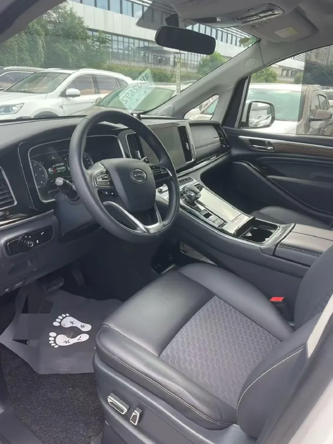 2021 GAC Trumpchi M8 2.0T 252HP L4 8AT,autocango,china used car exporter,china ev exporter,chinese used car exporter,chinese used ev exporter