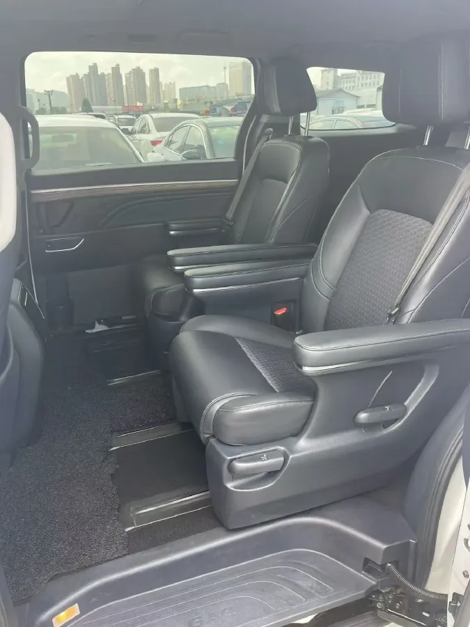 2021 GAC Trumpchi M8 2.0T 252HP L4 8AT,autocango,china used car exporter,china ev exporter,chinese used car exporter,chinese used ev exporter