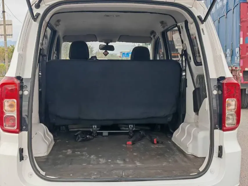 2019 WuLing HongGuang V 1.5L 105HP L4 5MT,autocango,china used car exporter,china ev exporter,chinese used car exporter,chinese used ev exporter