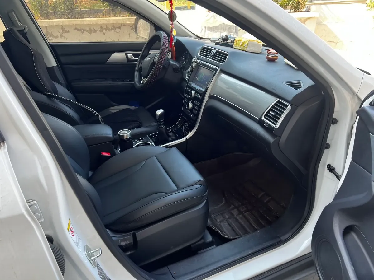 2018 Haval H2 1.5T 150HP L4 6MT,autocango,china used car exporter,china ev exporter,chinese used car exporter,chinese used ev exporter