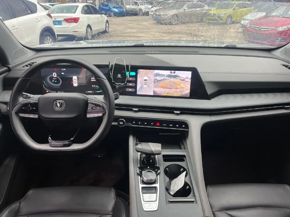 2022 ChangAn CS75 Plus 2.0T 233HP L4 8AT,autocango,china used car exporter,china ev exporter,chinese used car exporter,chinese used ev exporter