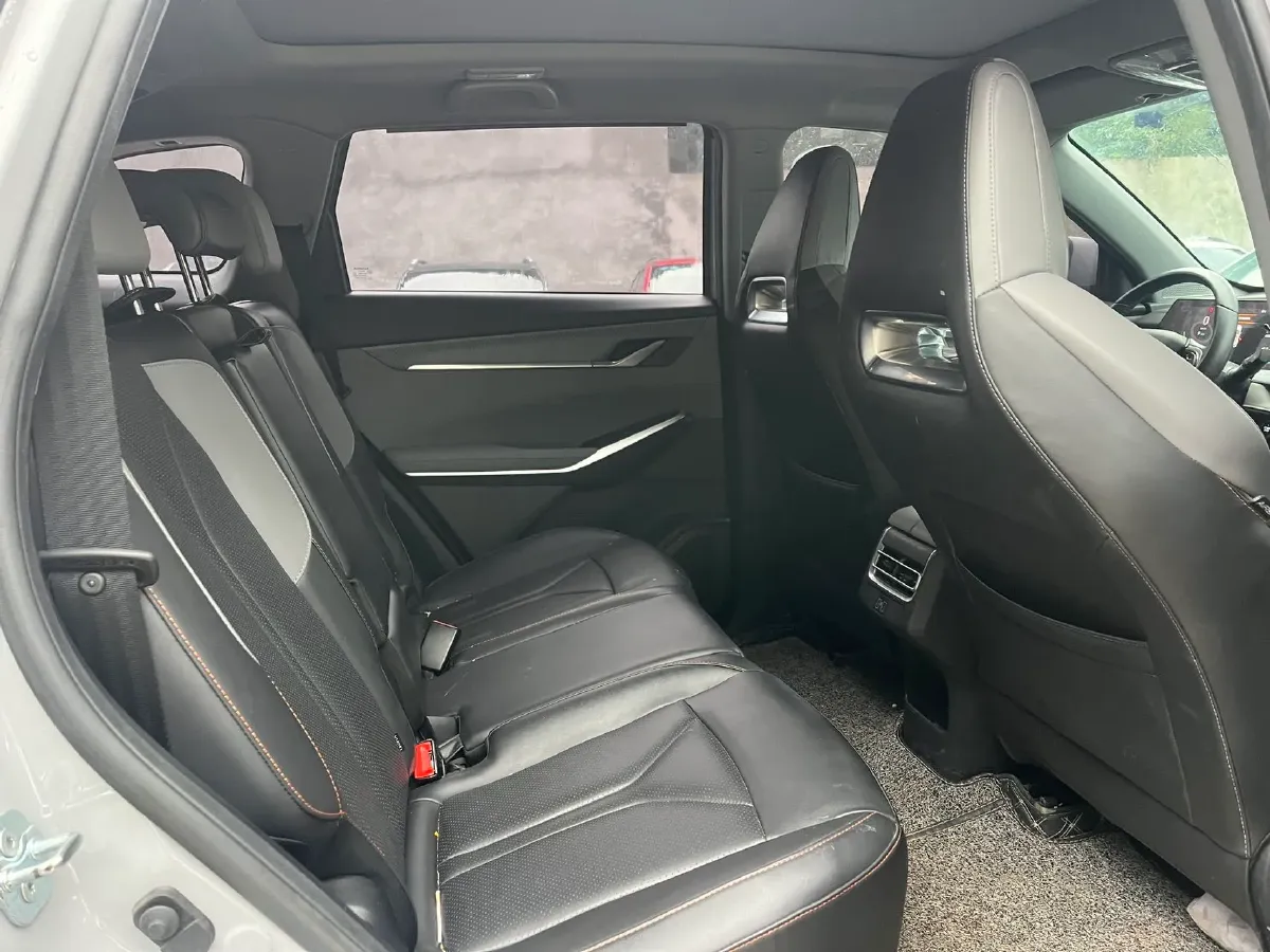 2022 ChangAn CS75 Plus 2.0T 233HP L4 8AT,autocango,china used car exporter,china ev exporter,chinese used car exporter,chinese used ev exporter