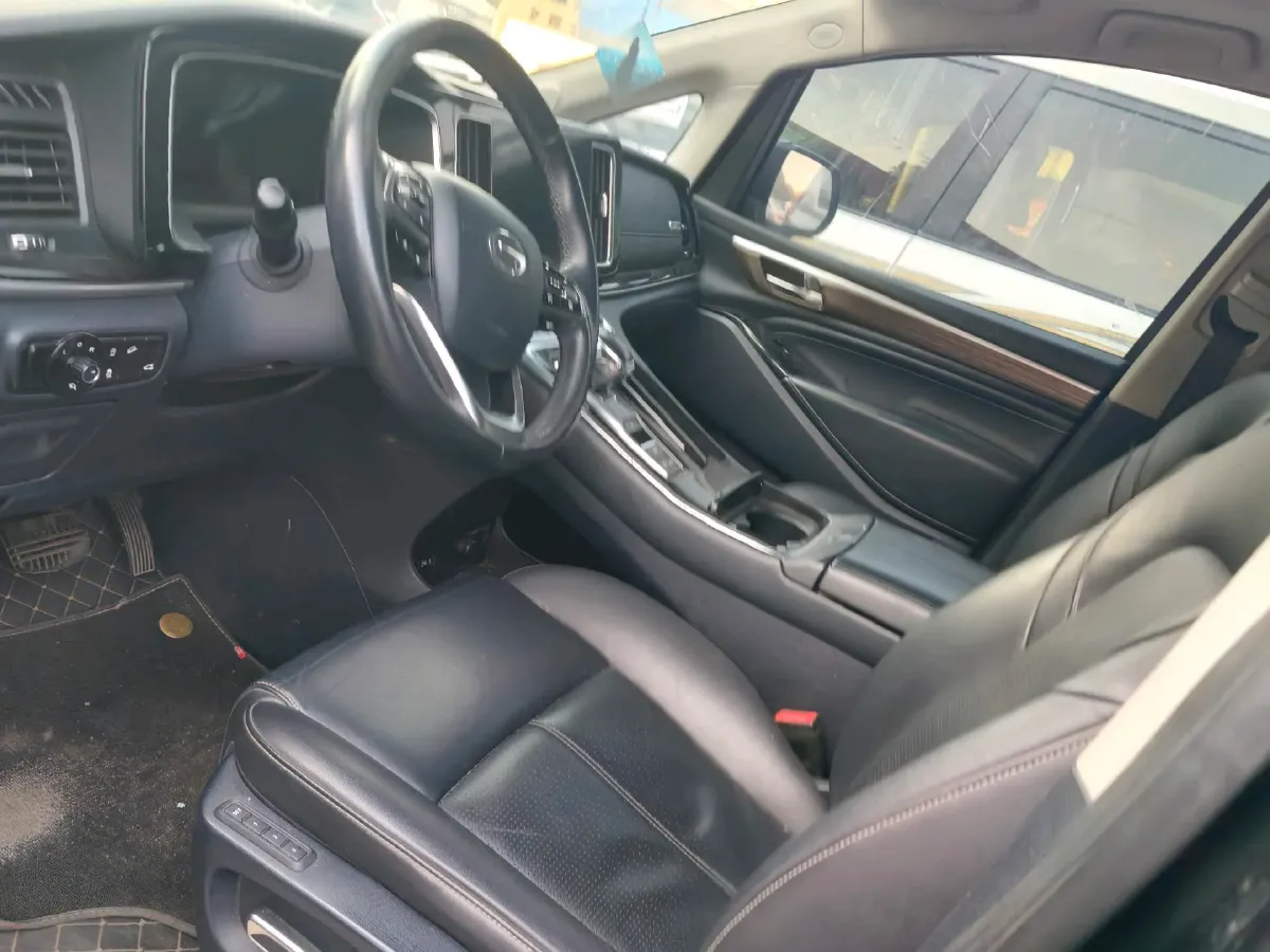 2021 GAC Trumpchi M8 2.0T 252HP L4 8AT,autocango,china used car exporter,china ev exporter,chinese used car exporter,chinese used ev exporter