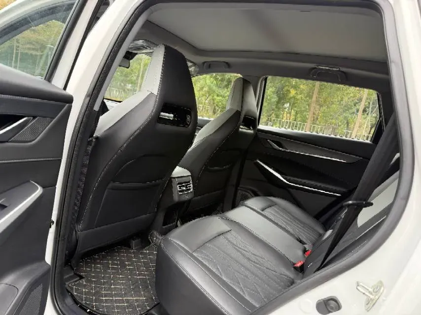 2024 ChangAn CS75 Plus 1.5T 188HP L4 8AT,autocango,china used car exporter,china ev exporter,chinese used car exporter,chinese used ev exporter