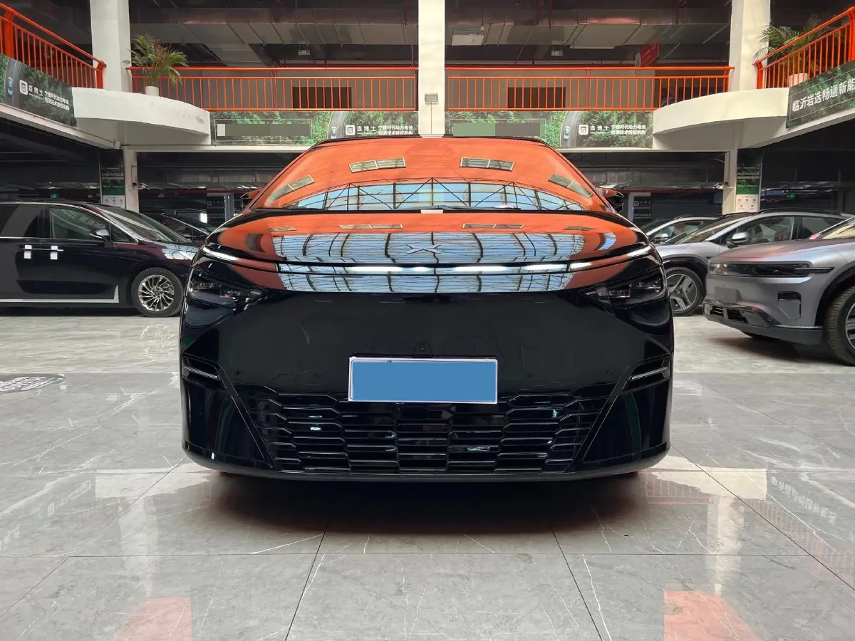 2025 Xpeng X9 BEV,autocango,china used car exporter,china ev exporter,chinese used car exporter,chinese used ev exporter