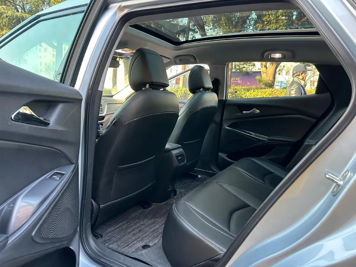 2022 Bestune T99 2.0T 224HP L4 6AT,autocango,china used car exporter,china ev exporter,chinese used car exporter,chinese used ev exporter