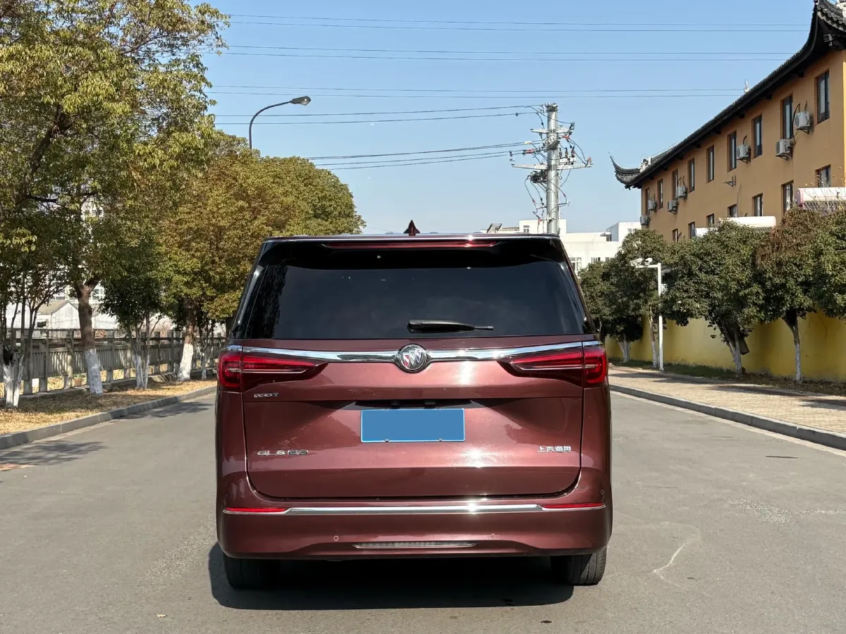 2022 Buick GL8 2.0T 237HP L4 9AT,autocango,china used car exporter,china ev exporter,chinese used car exporter,chinese used ev exporter