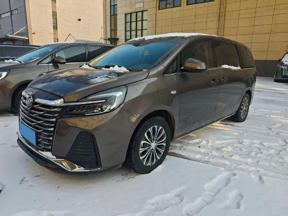 2022 Buick GL8 2.0T 237HP L4 9AT,autocango,china used car exporter,china ev exporter,chinese used car exporter,chinese used ev exporter