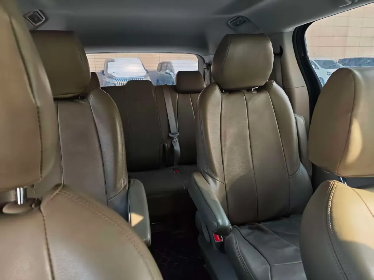 2022 Buick GL8 2.0T 237HP L4 9AT,autocango,china used car exporter,china ev exporter,chinese used car exporter,chinese used ev exporter