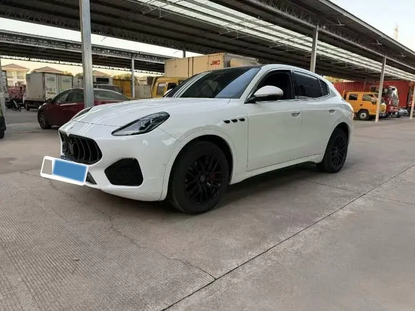 2022 Maserati Levante 2.0T 330HP L4 8AT