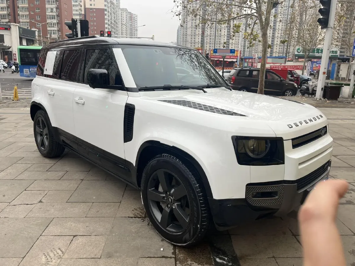 2023 Land Rover Defender 3.0T 400HP L6 8AT,autocango,china used car exporter,china ev exporter,chinese used car exporter,chinese used ev exporter