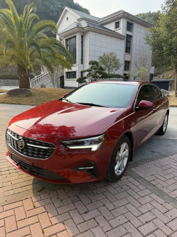 2020 Buick Regal 1.5T 169HP L4 9AT