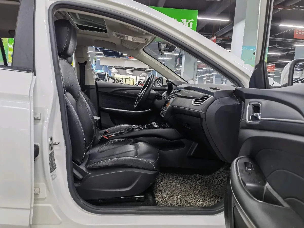 2019 Roewe Ei5 BEV 52.5KWH,autocango,china used car exporter,china ev exporter,chinese used car exporter,chinese used ev exporter