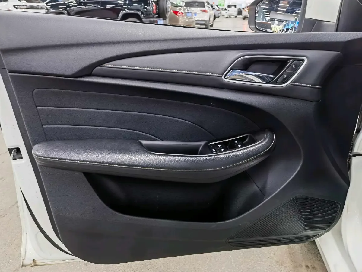 2019 Roewe Ei5 BEV 52.5KWH,autocango,china used car exporter,china ev exporter,chinese used car exporter,chinese used ev exporter