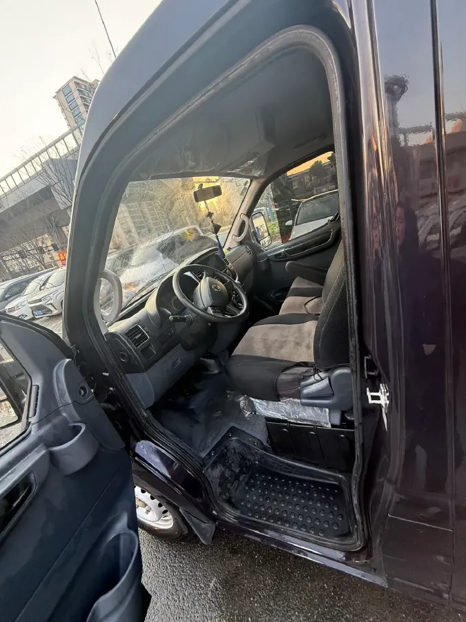 2021 DongFeng DFAC YuFeng 2.0T 136HP L4 6MT,autocango,china used car exporter,china ev exporter,chinese used car exporter,chinese used ev exporter