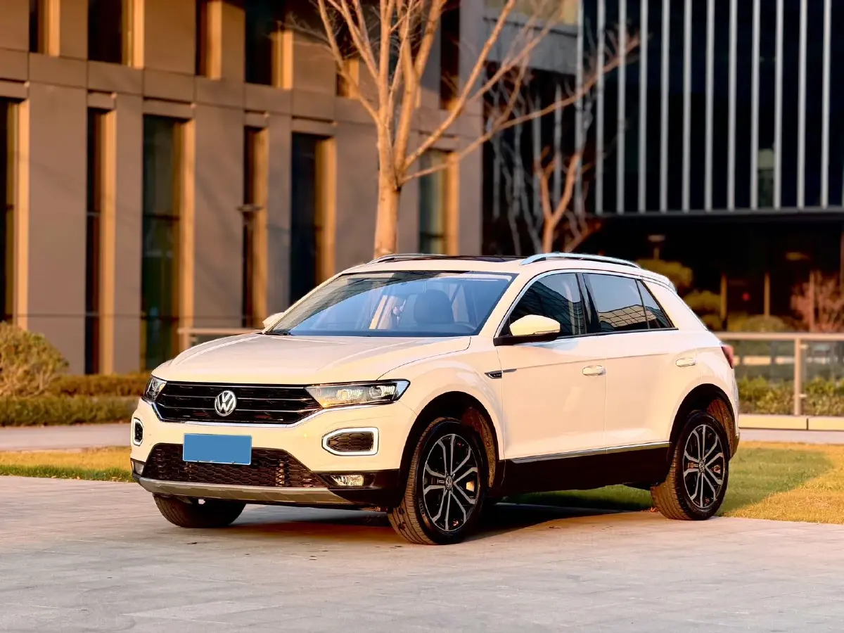 2020 Volkswagen T-Roc 1.4T 150HP L4 7DCT