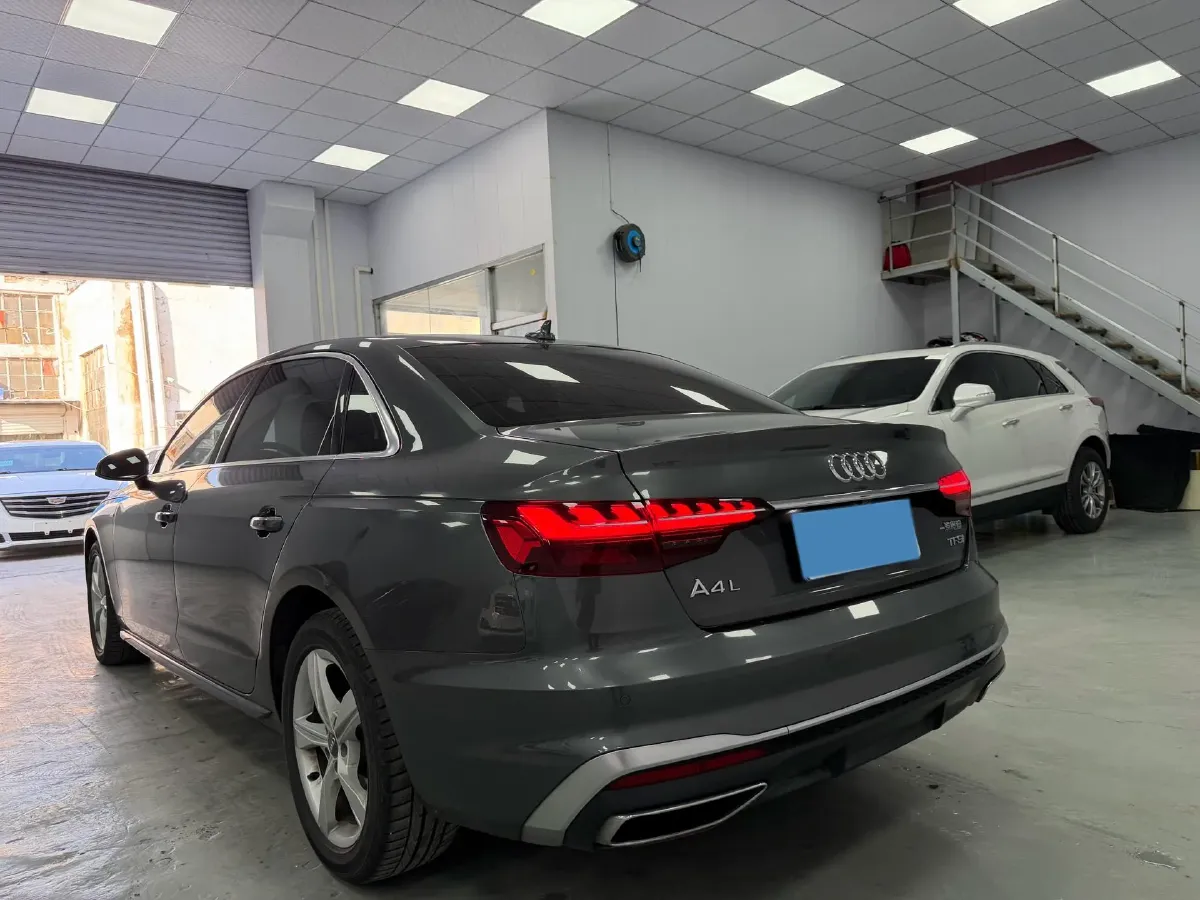 2020 Audi A4L 2.0T 150HP L4 7DCT,autocango,china used car exporter,china ev exporter,chinese used car exporter,chinese used ev exporter