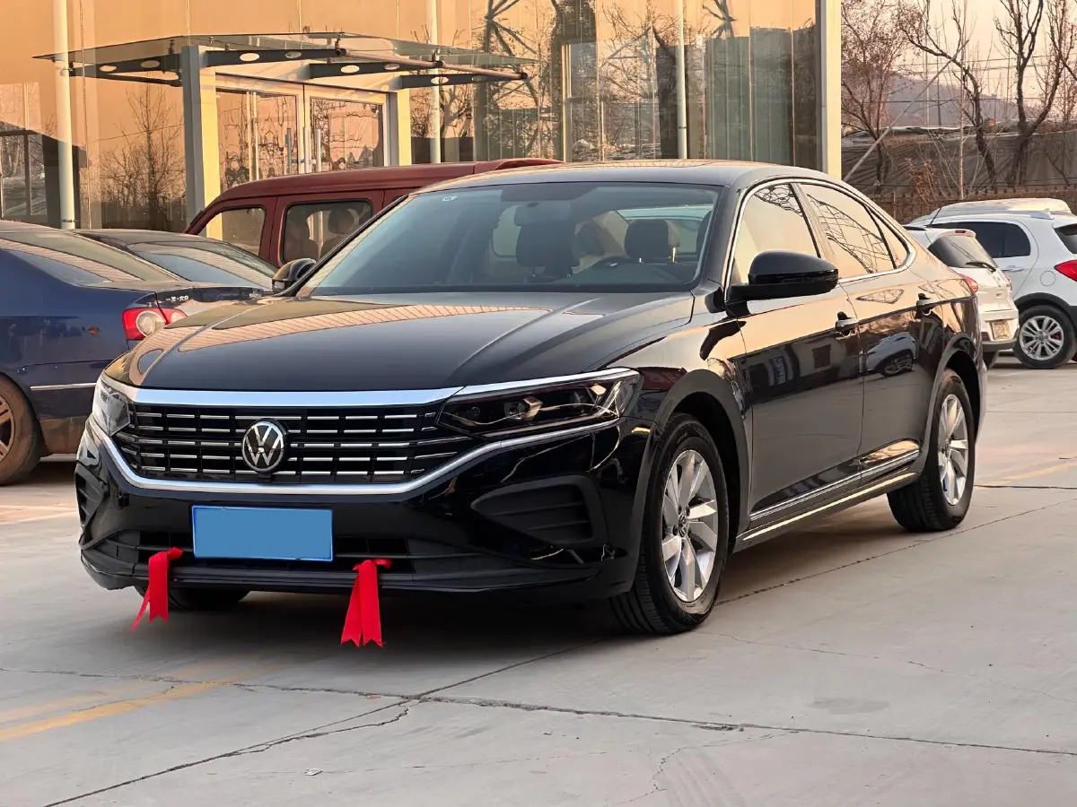 2024 Volkswagen Passat 1.4T 150HP L4 7DCT