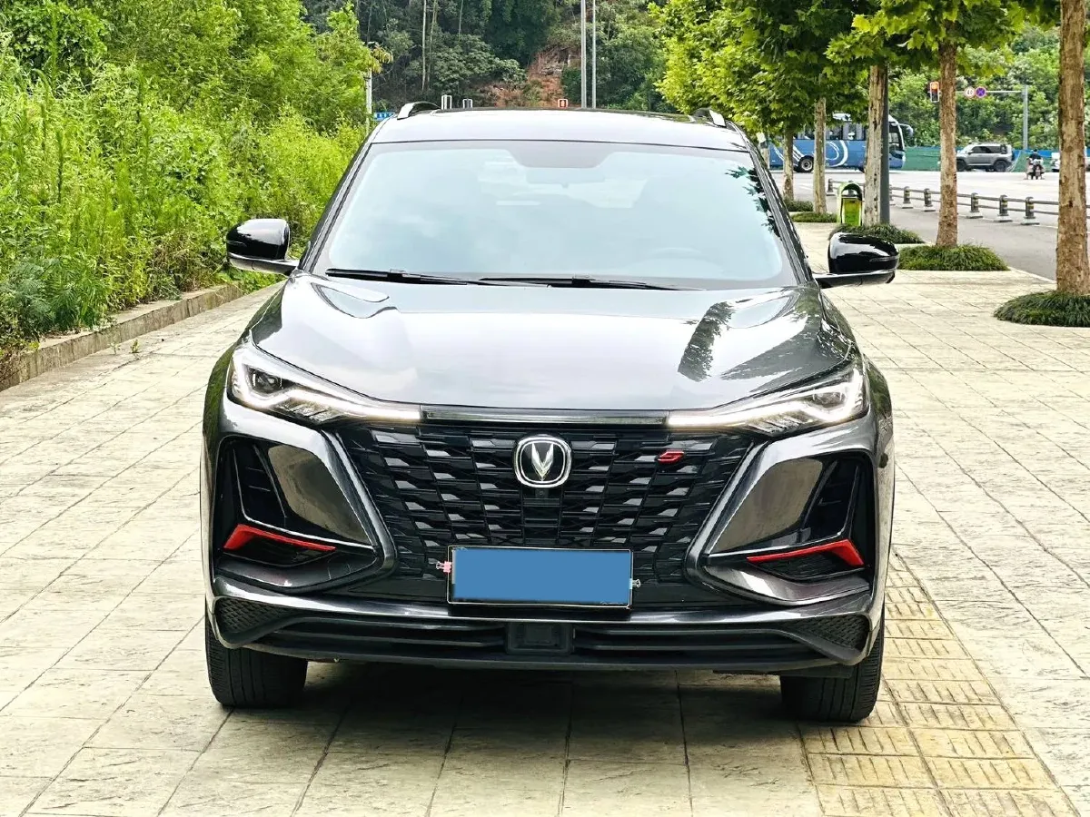 2022 ChangAn CS75 Plus 2.0T 233HP L4 8AT,autocango,china used car exporter,china ev exporter,chinese used car exporter,chinese used ev exporter