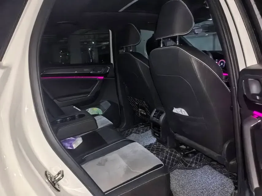 2020 Volkswagen Tayron X 2.0T 186HP L4 7DCT,autocango,china used car exporter,china ev exporter,chinese used car exporter,chinese used ev exporter