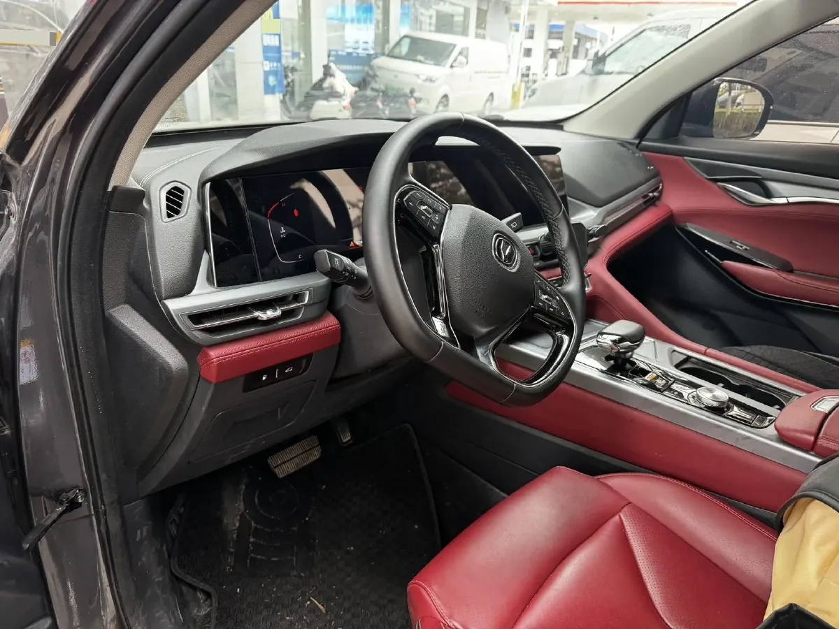 2022 ChangAn CS75 Plus 2.0T 233HP L4 8AT,autocango,china used car exporter,china ev exporter,chinese used car exporter,chinese used ev exporter