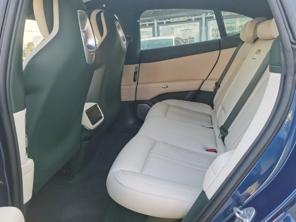 2025 MI YU7 BEV 96.3KWH,autocango,china used car exporter,china ev exporter,chinese used car exporter,chinese used ev exporter