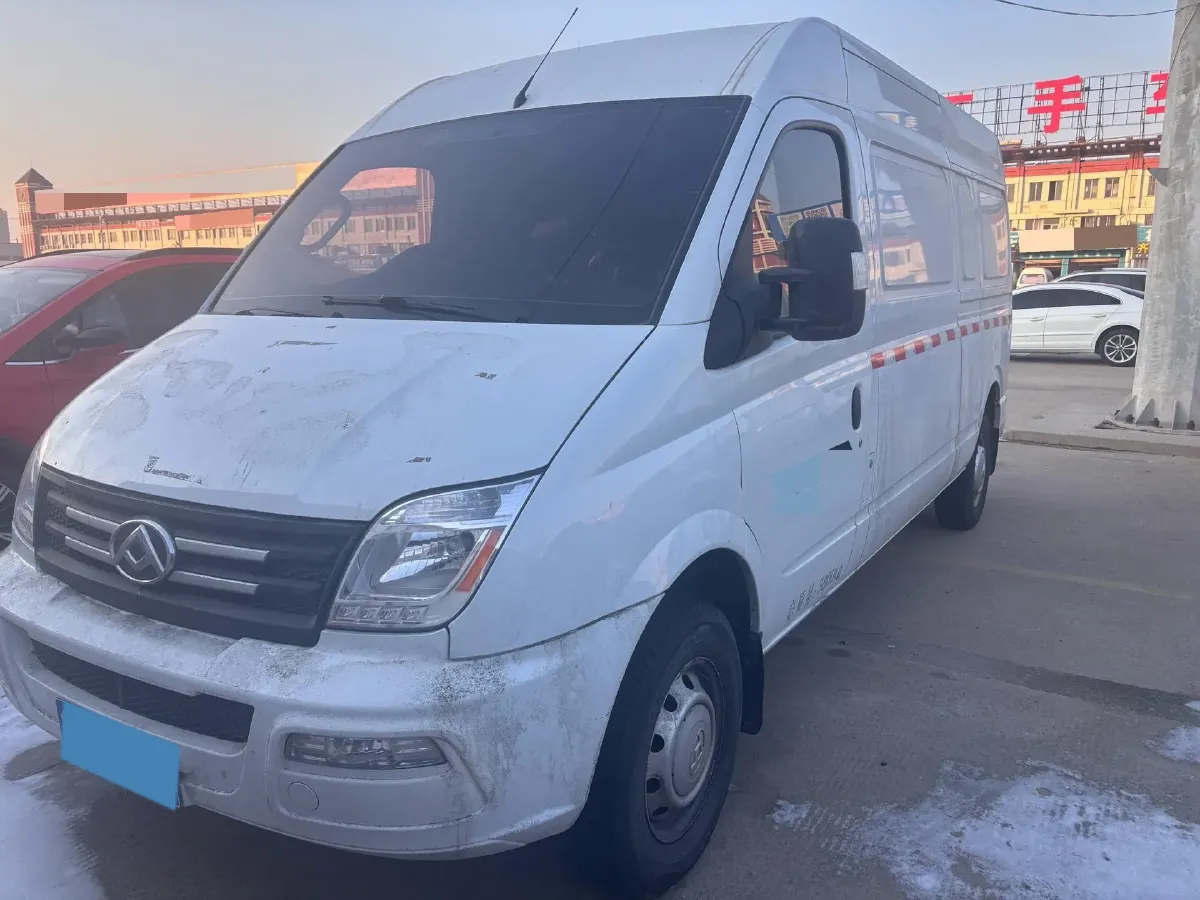 2021 MAXUS XinTu V80 2.0T 139HP L4 6MT,autocango,china used car exporter,china ev exporter,chinese used car exporter,chinese used ev exporter