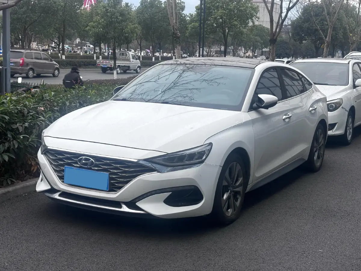 2019 Hyundai La Festa 1.6T 204HP L4 7DCT