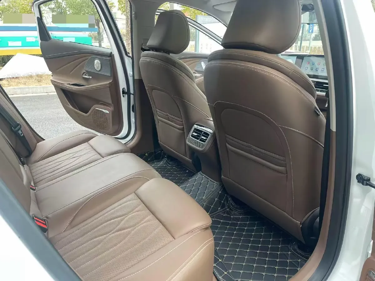 2023 Chery Arrizo 8 2.0T 254HP L4 7DCT,autocango,china used car exporter,china ev exporter,chinese used car exporter,chinese used ev exporter